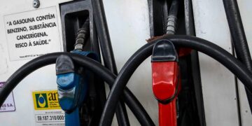 Fraudes em postos de gasolina custam R$ 27 bilhões