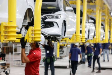 Cotas para carros elétricos favorecem chinesas e preocupam locadoras da B3