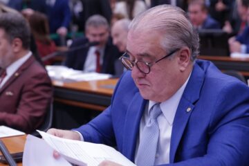 Líder do Republicanos defende foco em projeto de faturamento do MEI