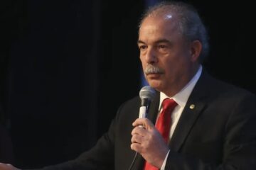 BNDES reciclar carteira investimentos: Lula pede foco em IA e bioeconomia