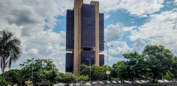 Chance de inflação estourar teto da meta sobe para 79%