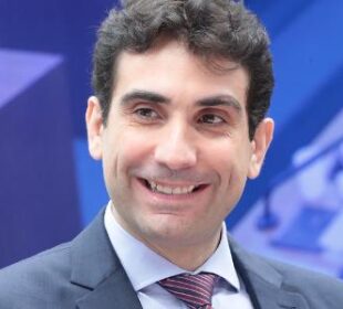 Brasil enfrenta choques econômicos melhor que pares, diz Galípolo