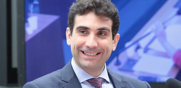 Brasil enfrenta choques econômicos melhor que pares, diz Galípolo