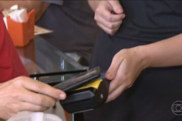 Pix por aproximação: BC acaba com limite diário de R$ 500