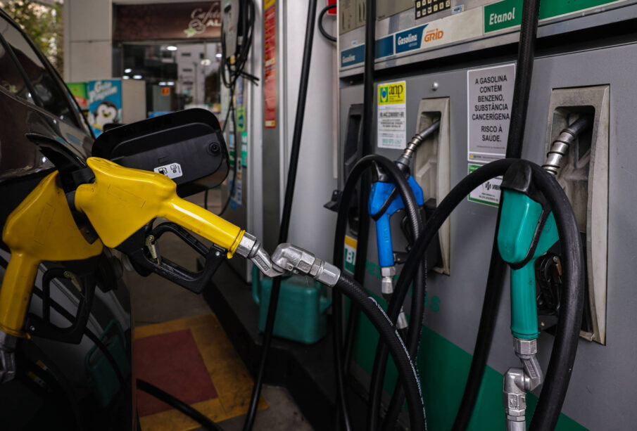 Guerra no Irã mantém subsídio ao diesel em R$ 1,12