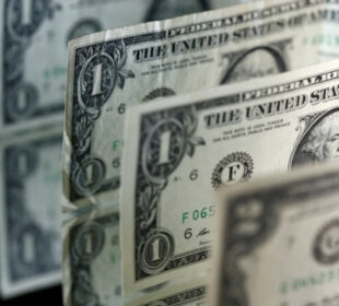 Dólar hoje sobe 0,42% e fecha a R$ 5,15 com revogação de autorização dos EUA ao Irã