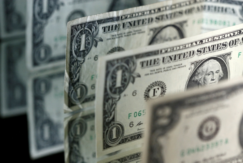 Dólar hoje sobe 0,42% e fecha a R$ 5,15 com revogação de autorização dos EUA ao Irã