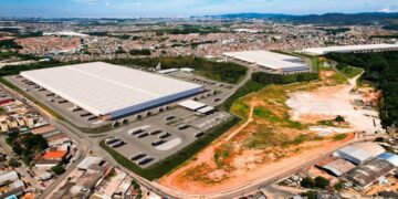 TRXF11 faz maior aquisição da história e compra complexo logístico