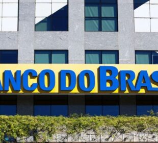 Banco do Brasil fecha contrato de R$ 2,3 bi com Correios