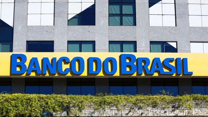 Banco do Brasil fecha contrato de R$ 2,3 bi com Correios
