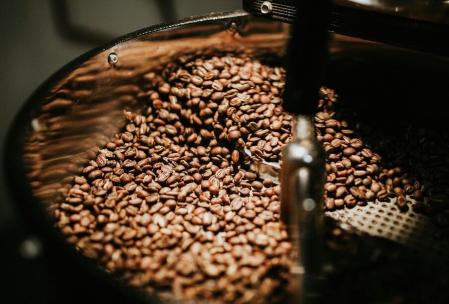 Safra de café Brasil 2026/27 atinge 52%, aponta Safras & Mercado
