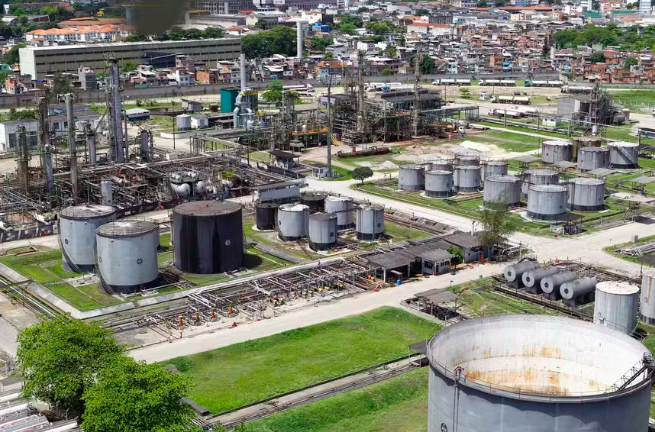 Indústria brasileira cresce 0,7% em abril e supera expectativas