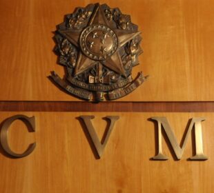 CVM lista 11 empresas inadimplentes na entrega de documentos