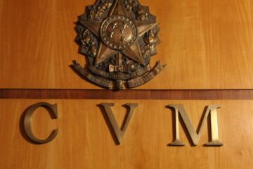 CVM lista 11 empresas inadimplentes na entrega de documentos