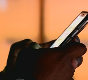Acordo Google MJ restringe anúncios financeiros