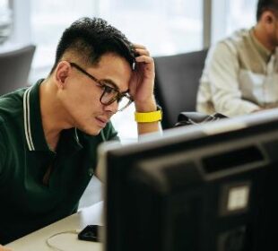 3 sinais de uso de IA sem plano na empresa