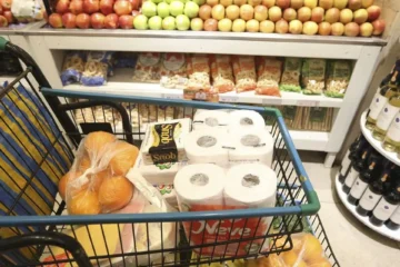 Por que a comida está tão cara no Brasil?