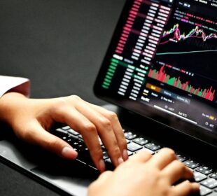 Ibovespa correção: índice recua após três semanas de alta