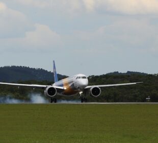 Embraer vende aviões Grupo Abra: até 45 aeronaves