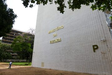 Dívida pública Lula: emissão de títulos Selic dispara