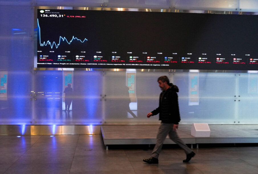 Eleições aumentam volatilidade e pressionam Bolsa e real