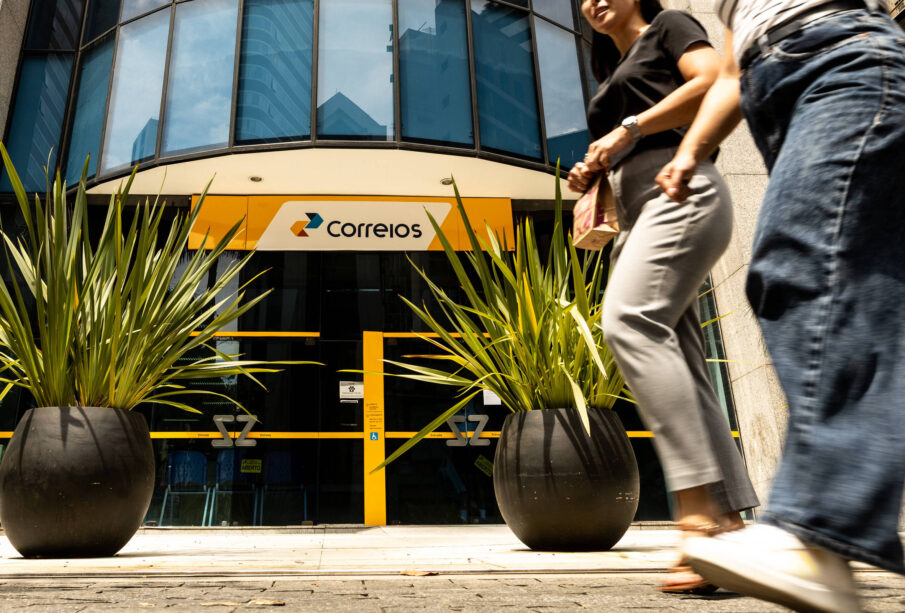 Prejuízo Correios 2026 soma R$ 2,4 bi no 2º tri