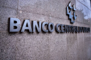 BC multa Genial em R$ 21,6 milhões e inabilita executivos