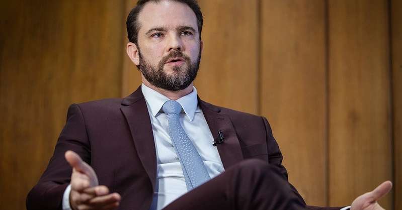 Governo vai zerar IPI com decreto, diz ministro da Fazenda