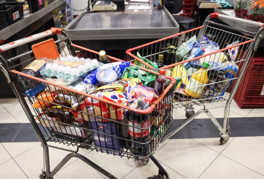 Renda disponível cai ao menor nível da história