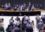 PLP combustíveis aprovado com pacote de jabutis fiscais