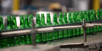 Trainee Ambev 2027: salário de R$ 9,5 mil