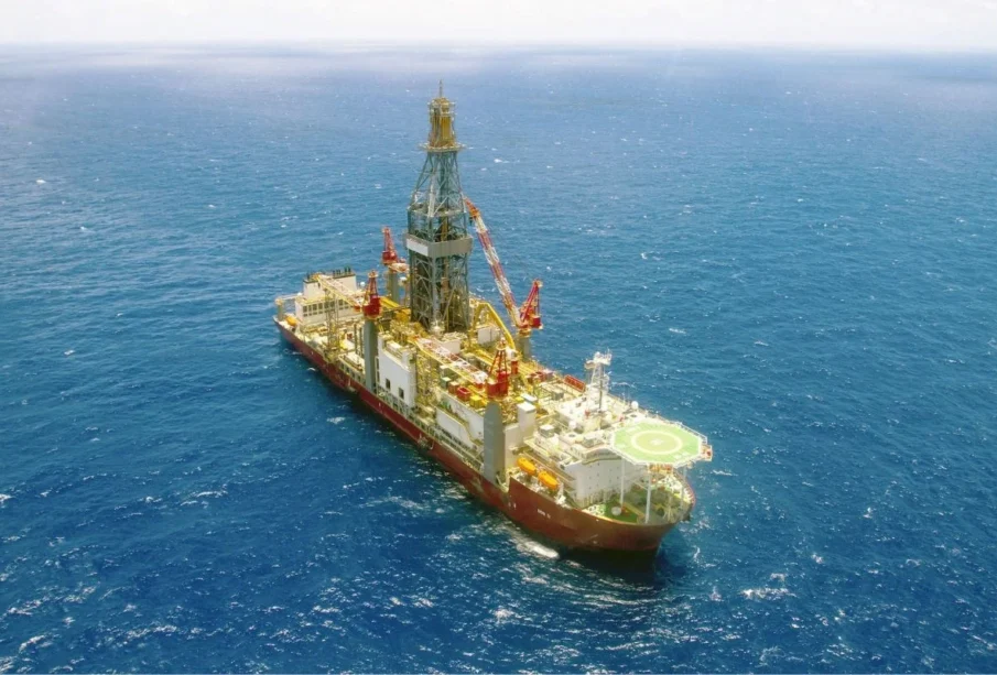 Juiz suspende imposto exportação petróleo de 12%