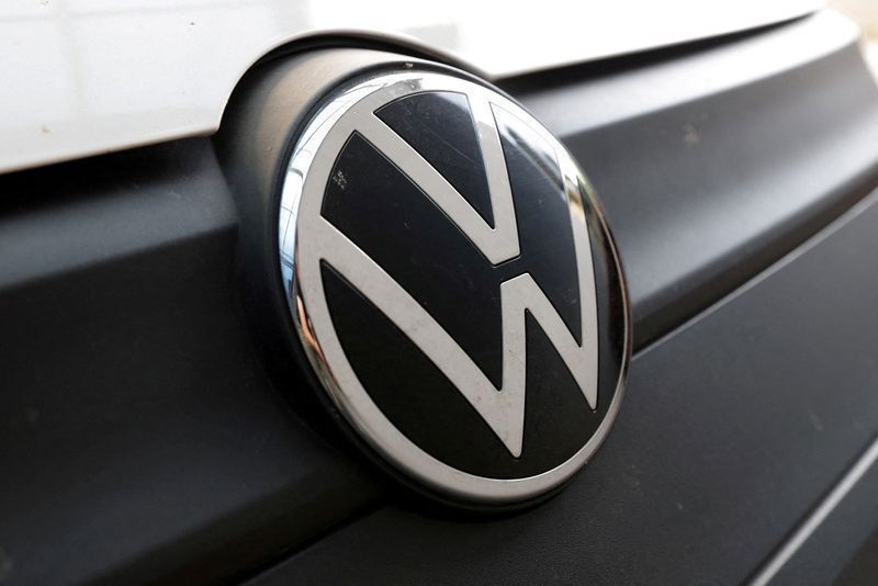 Crise Volkswagen se agrava com redução de projeções