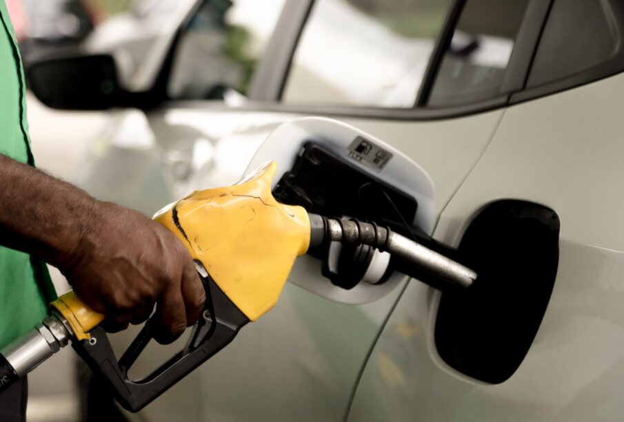 Governo Lula zera impostos gasolina e amplia diesel
