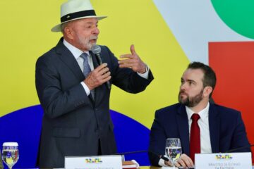 Lula reunião ministros após queda da Bolsa e alta do dólar