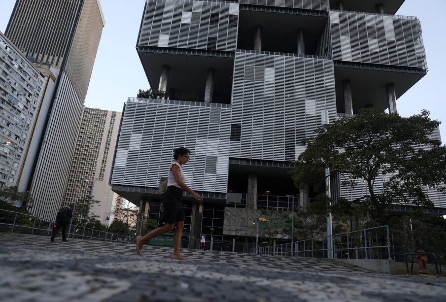 Petrobras PRIO alta: petróleo e recomendações guiam