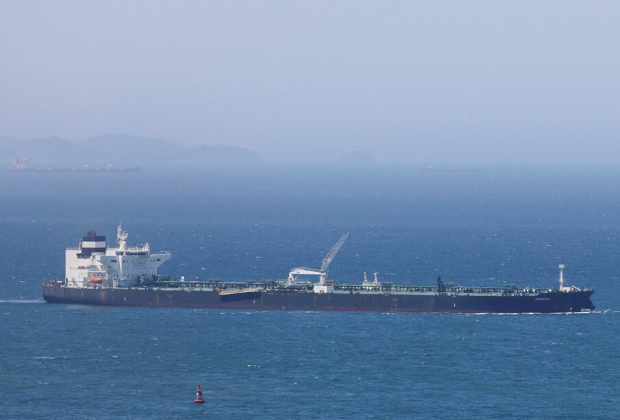 Petróleo sobe com ataques houthis e crise na Ucrânia