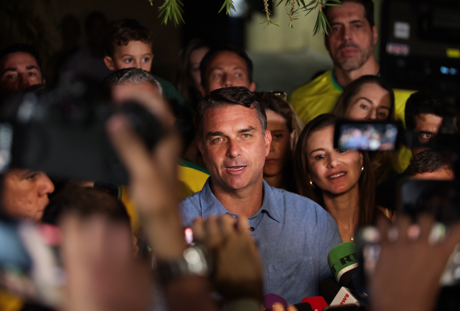 Mercado aguarda plano fiscal de Flávio Bolsonaro