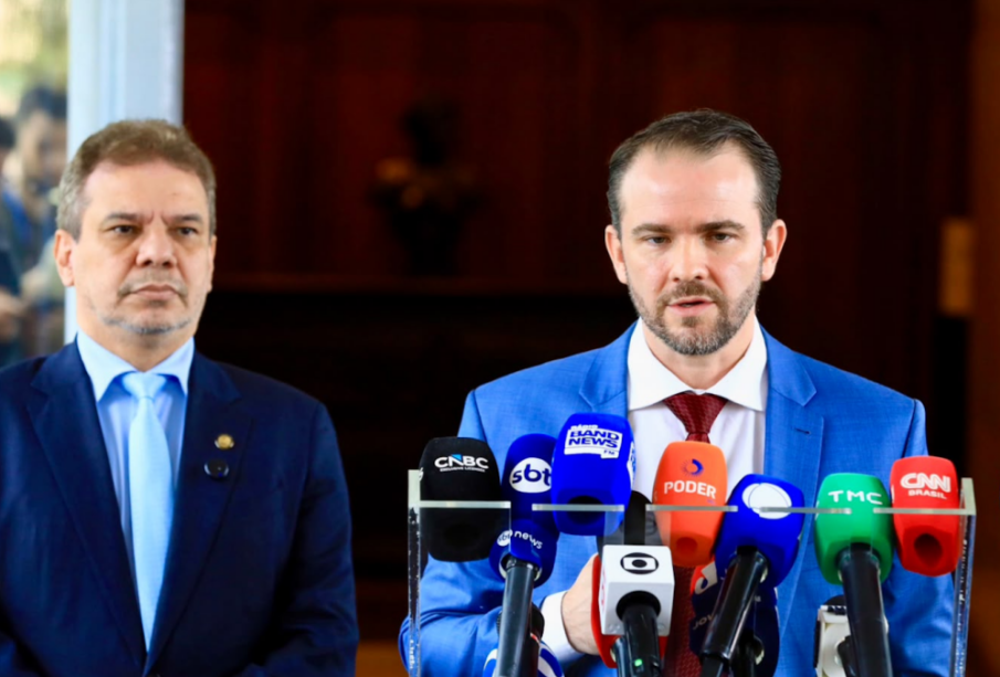 Durigan quer mudar Constituição para cumprir meta fiscal