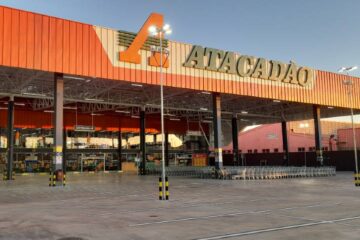 Patria compra lojas Atacadão por R$ 1 bilhão