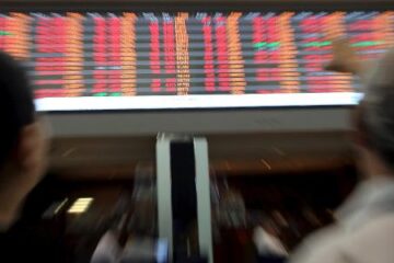 Dólar hoje sobe a R$ 5,39 e Ibovespa cai 1,06%