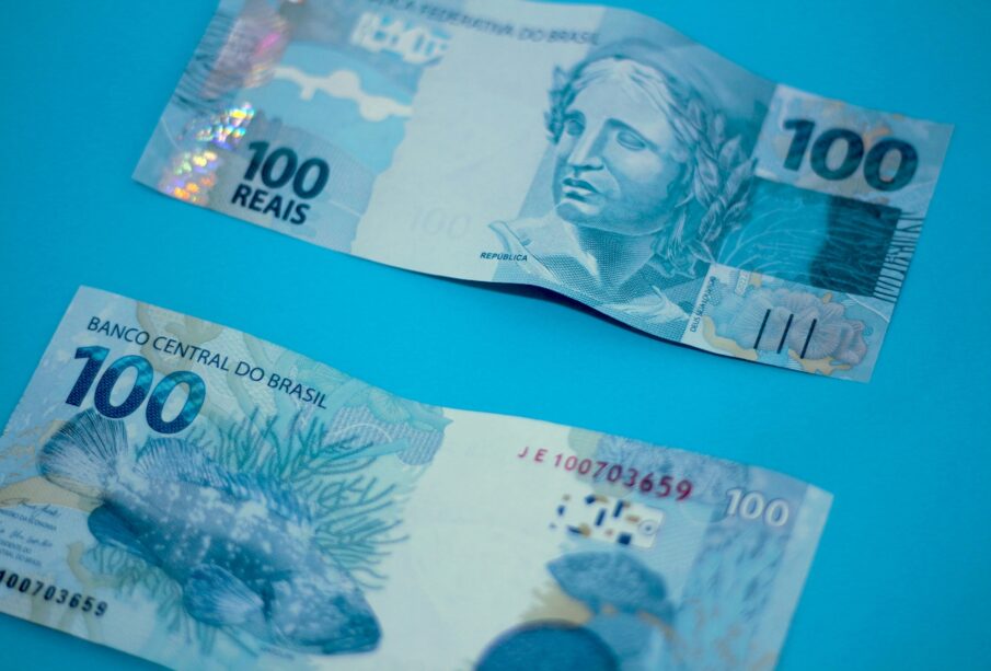 JPMorgan Brasil juros: rali supera previsão e banco eleva aposta