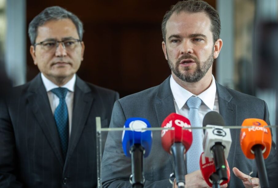 Governo discute imposto seletivo com setores econômicos