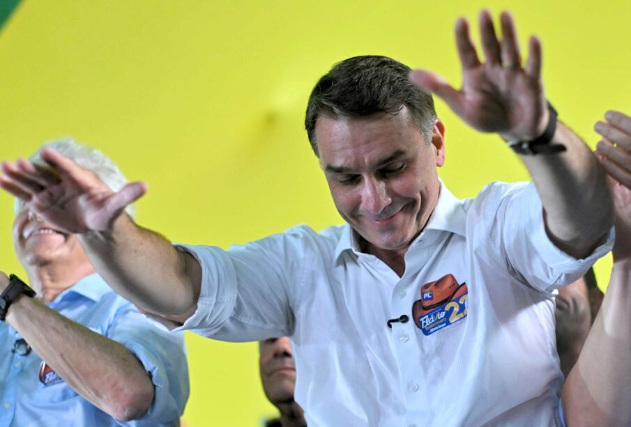 O que Flávio Bolsonaro pode mudar na reforma tributária
