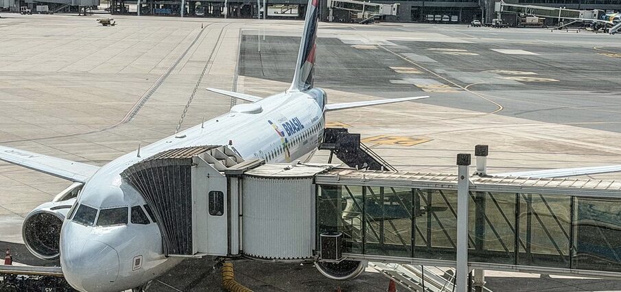 Aeroporto de Brasília atrai estrangeiros, mas desafios