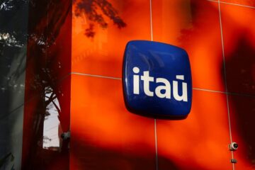 Itaú compra NeoSpace AI por quase R$ 3 bilhões
