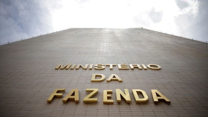 Dívida pública federal sobe 0,97% e chega a R$ 9,38 tri