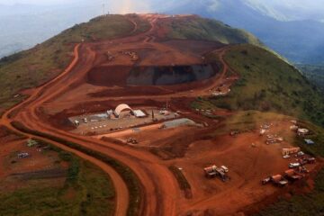 Queda minério de ferro pressiona mineradoras, diz colunista